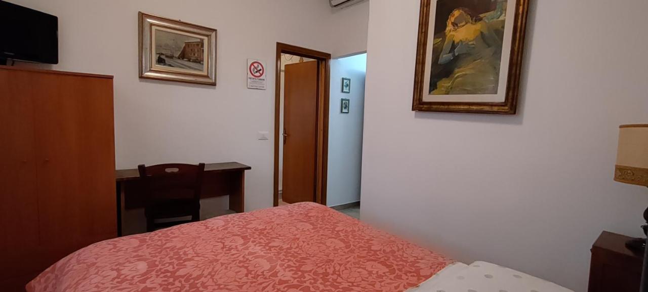 Central Station Rent Guest house Pisa