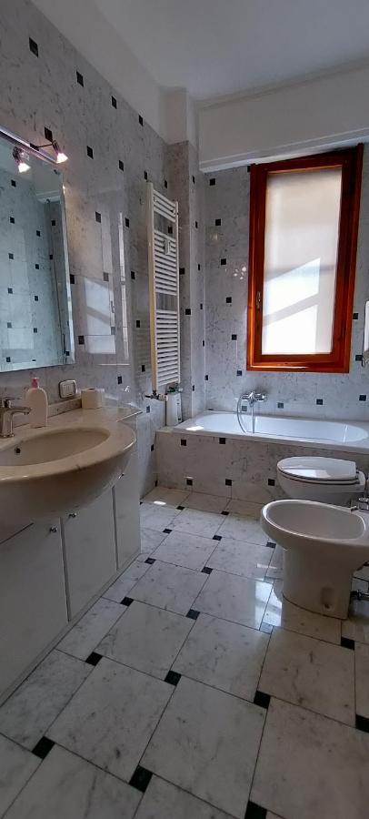 Guest house Central Station Rent *